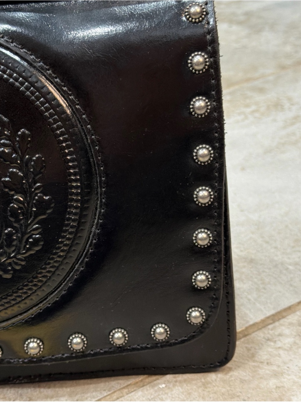 Patricia Nash Embossed Shield Leather Shoulder Bag Medium Black - Picture 4 of 12
